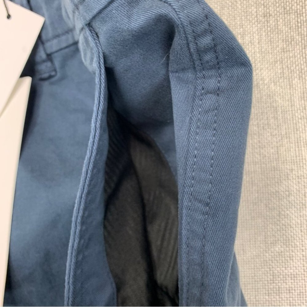 Calvin Klein Men's Relaxed Fit Chino Pants Size 32W - Picture 4 of 11
